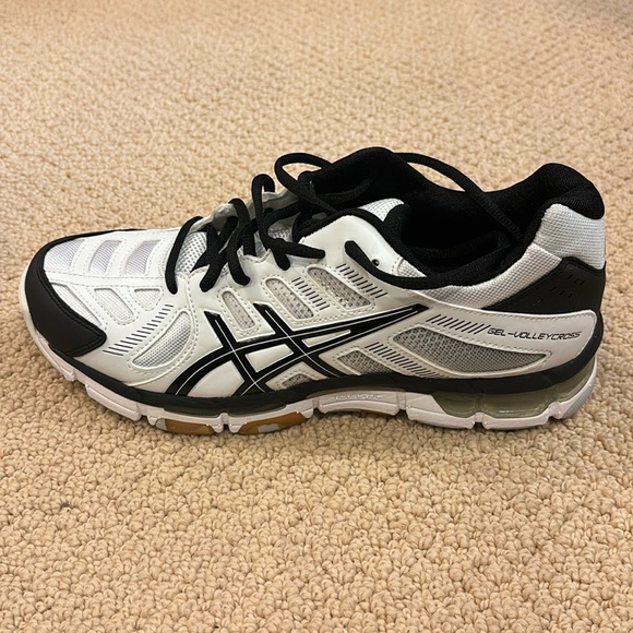 BRAND NEW ASICS Gel volley cross revolution  size 9.5 - Picture 4 of 7